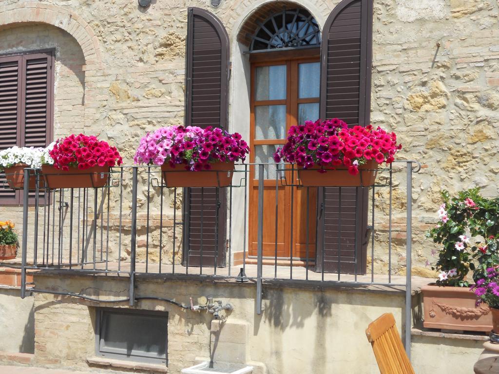 Casa Vacanze L'Oliveta Siena Exterior foto